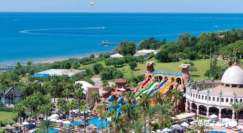 نمای کلی پارک آبی هتل